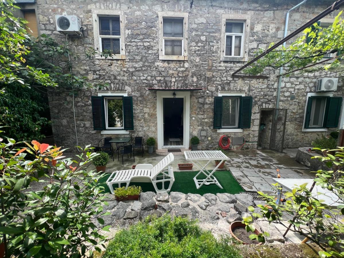 Apartment Marteli Tivat Eksteriør bilde